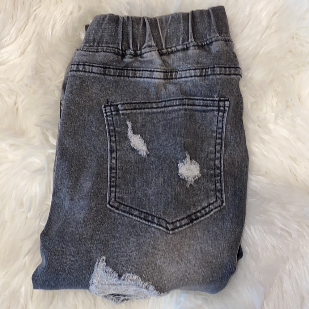 Charcoal Distressed Cropped Jeans - Picture 6 of 6